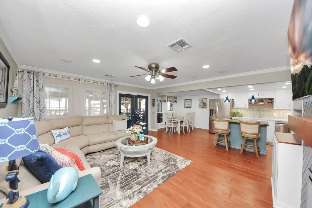 813 Paradise Lane Montgomery, TX 77356