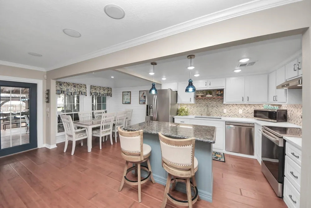 813 Paradise Lane Montgomery, TX 77356