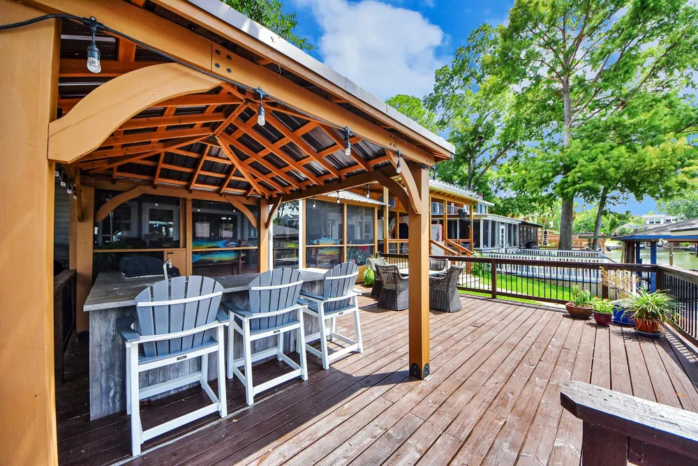 813 Paradise Lane Montgomery, TX 77356