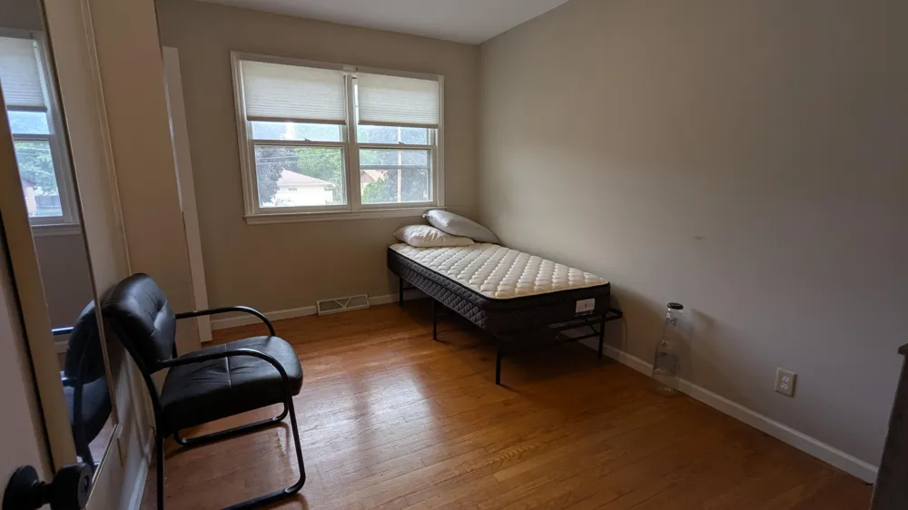 3036 Perry Avenue SW Wyoming, MI 49519