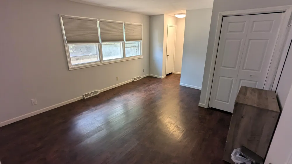 3036 Perry Avenue SW Wyoming, MI 49519