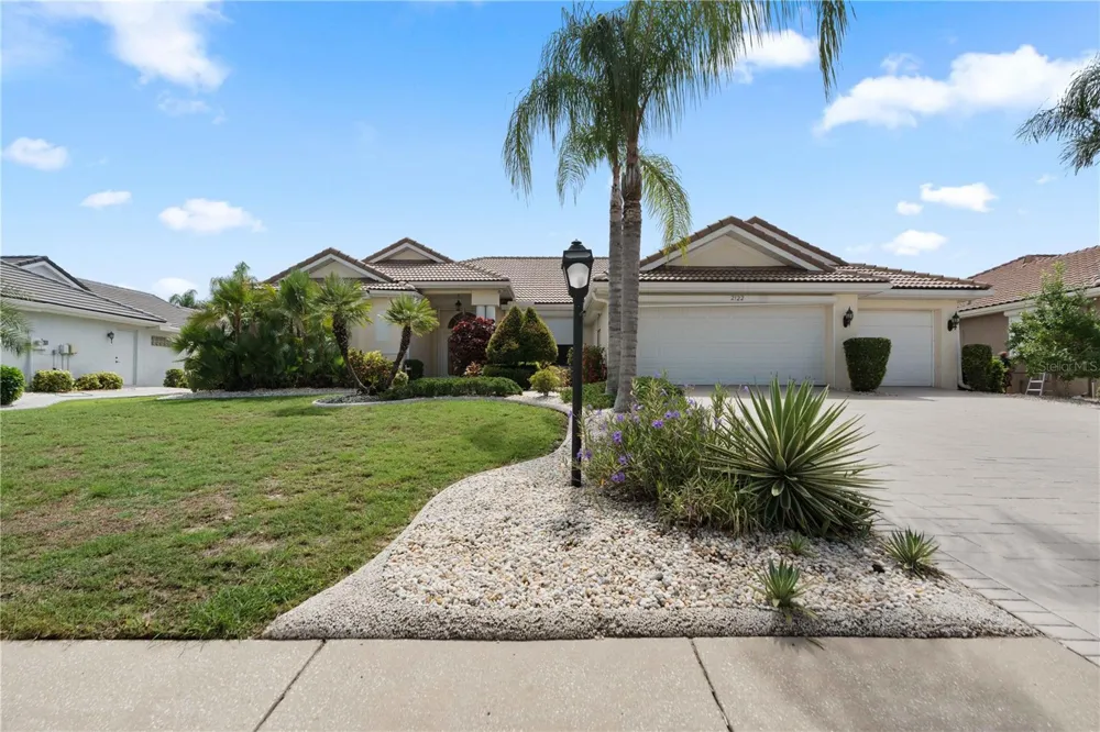 2122 PLATINUM DRIVE Sun City Center, FL 33573