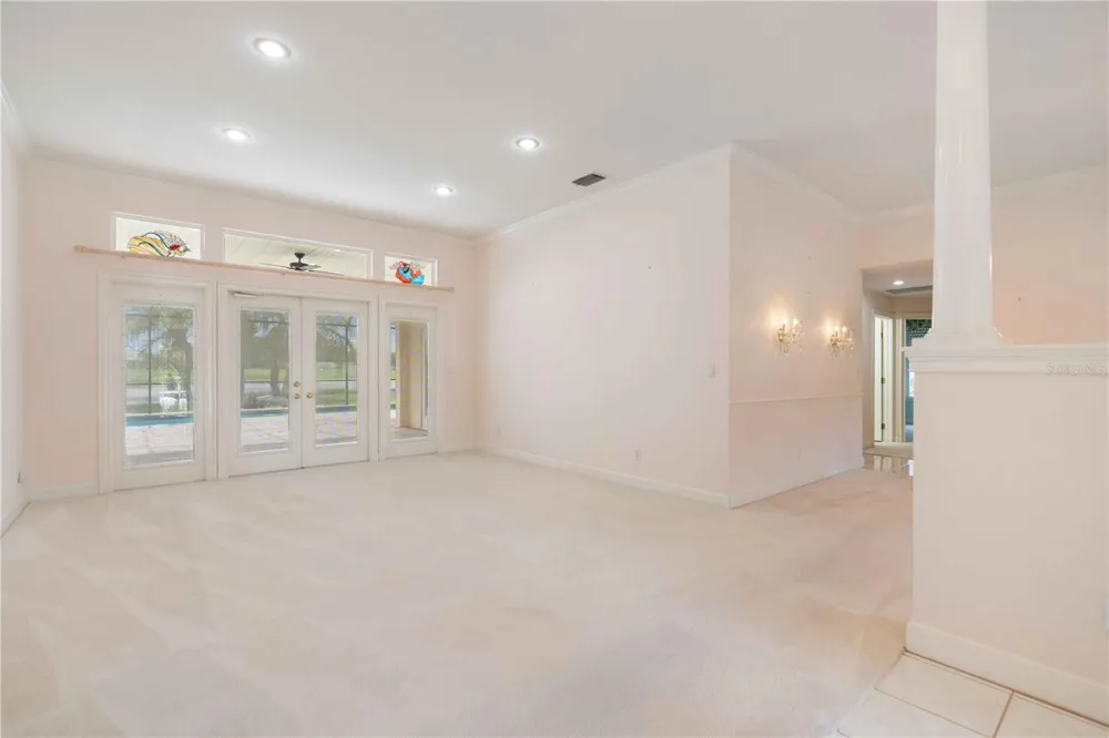 2122 PLATINUM DRIVE Sun City Center, FL 33573