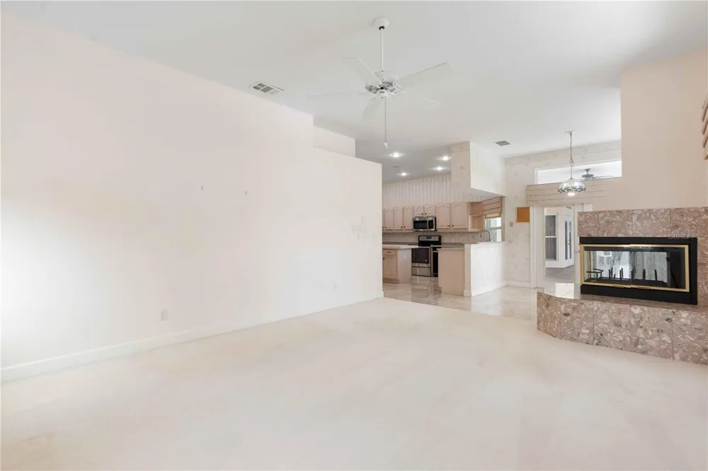 2122 PLATINUM DRIVE Sun City Center, FL 33573