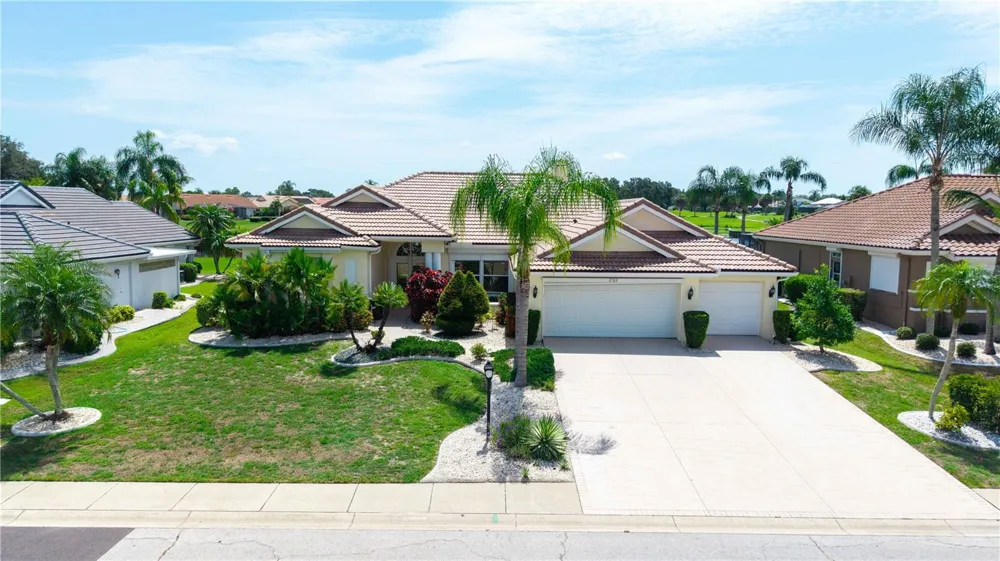 2122 PLATINUM DRIVE Sun City Center, FL 33573