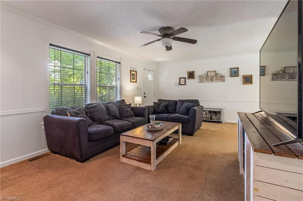 3286 Nc Highway 54 Haw River, NC 27258