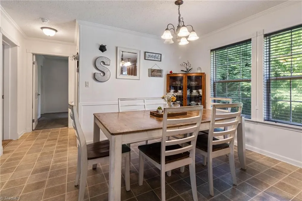 3286 Nc Highway 54 Haw River, NC 27258