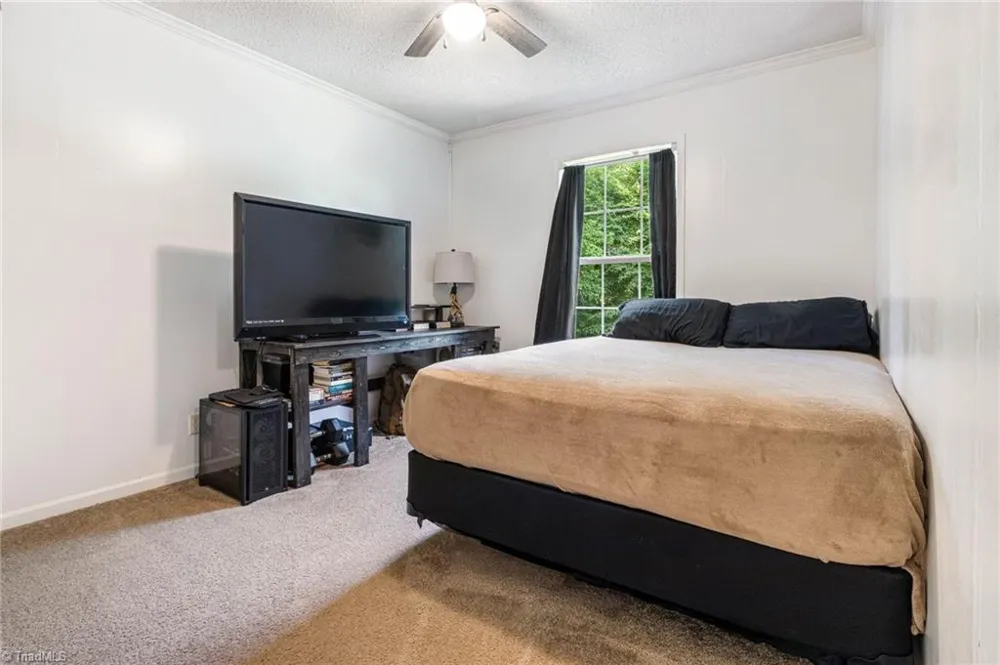 3286 Nc Highway 54 Haw River, NC 27258