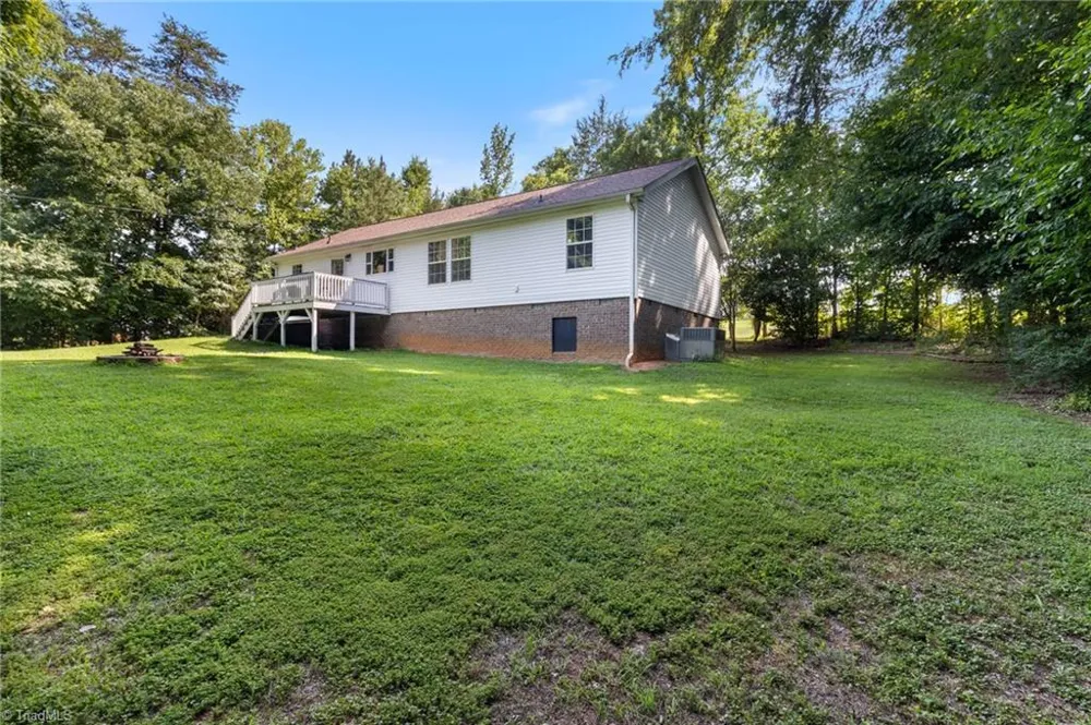 3286 Nc Highway 54 Haw River, NC 27258