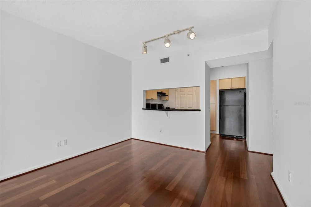 322 E CENTRAL BOULEVARD #1913 Orlando, FL 32801