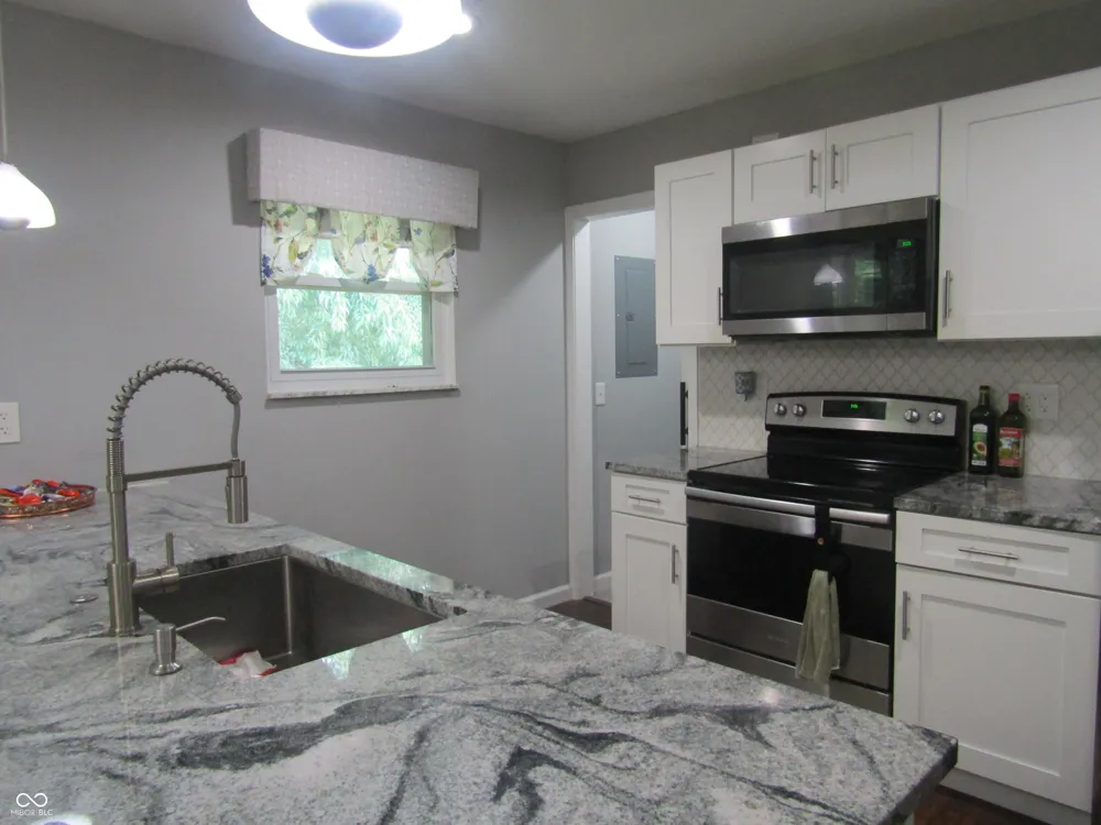 48 Knoll Crest Court West Lafayette, IN 47906