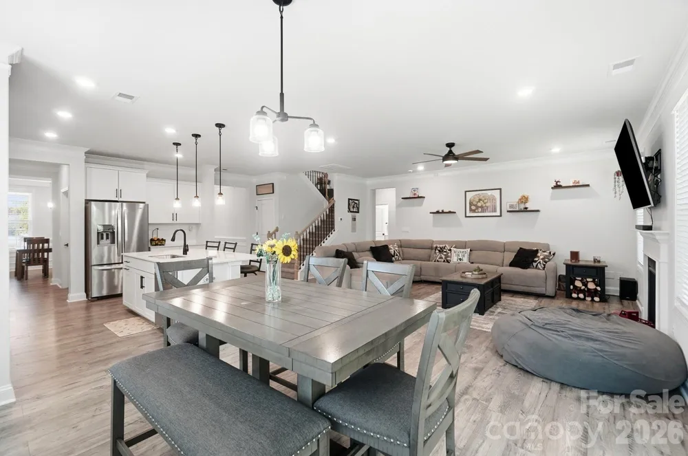 6042 Sylvan Drive Denver, NC 28037