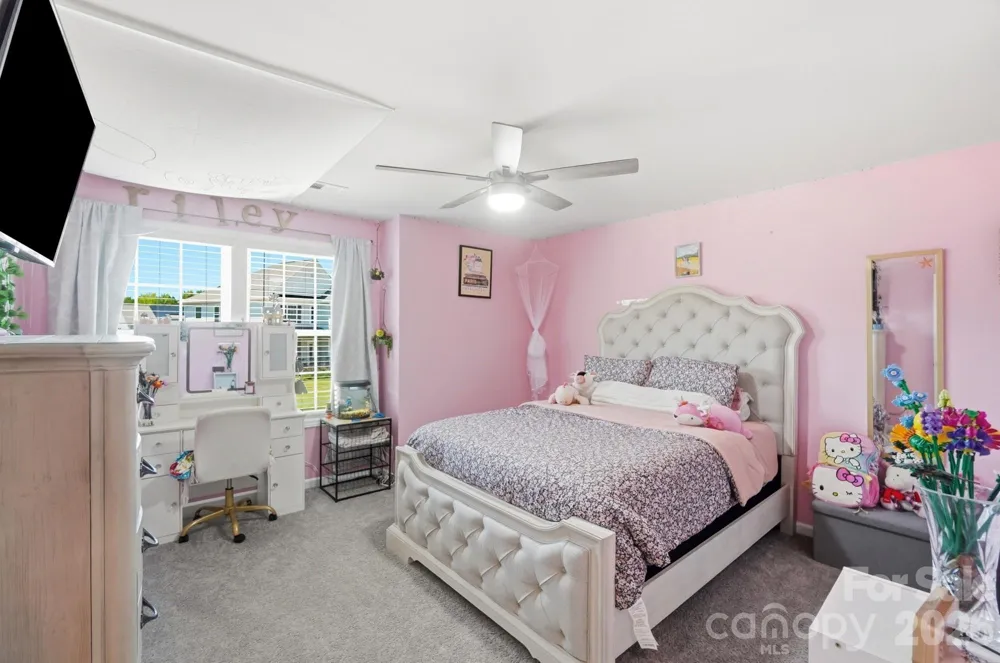 6042 Sylvan Drive Denver, NC 28037