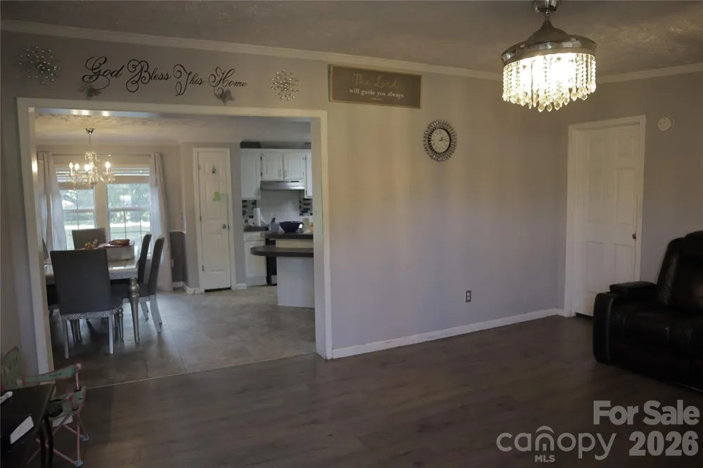 179 W Hilltop Lane Jefferson, SC 29718
