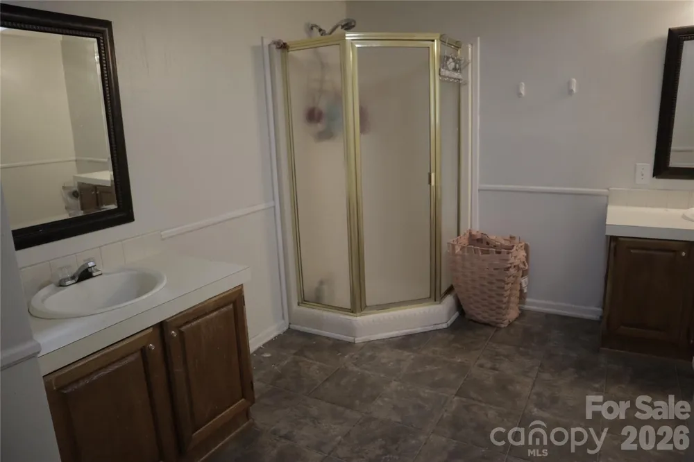 179 W Hilltop Lane Jefferson, SC 29718