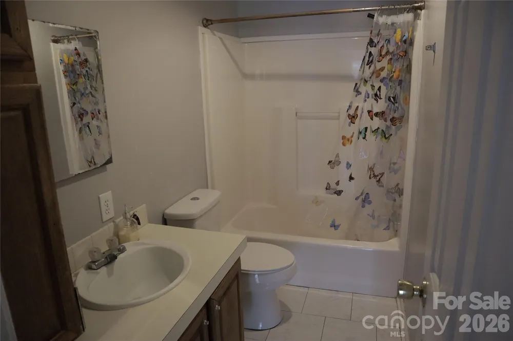 179 W Hilltop Lane Jefferson, SC 29718