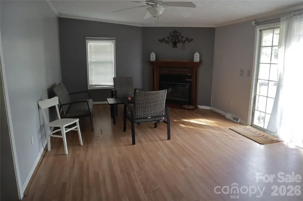 179 W Hilltop Lane Jefferson, SC 29718