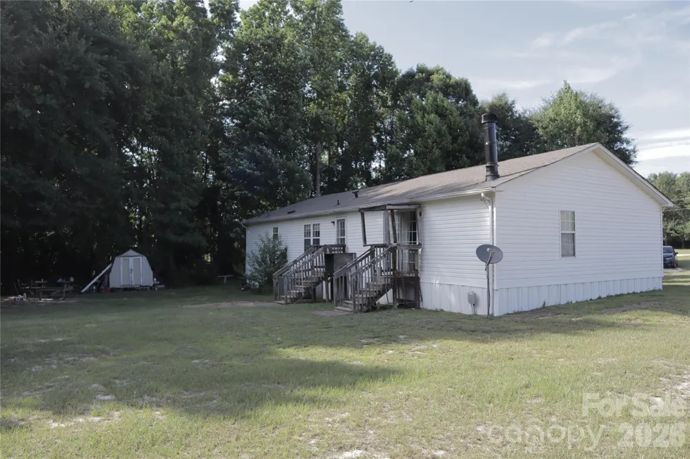 179 W Hilltop Lane Jefferson, SC 29718