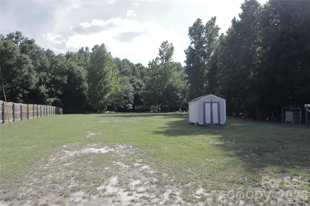 179 W Hilltop Lane Jefferson, SC 29718