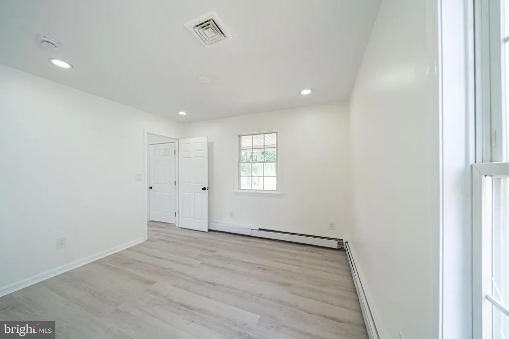 316 NEWPORT ROAD Bristol, PA 19007