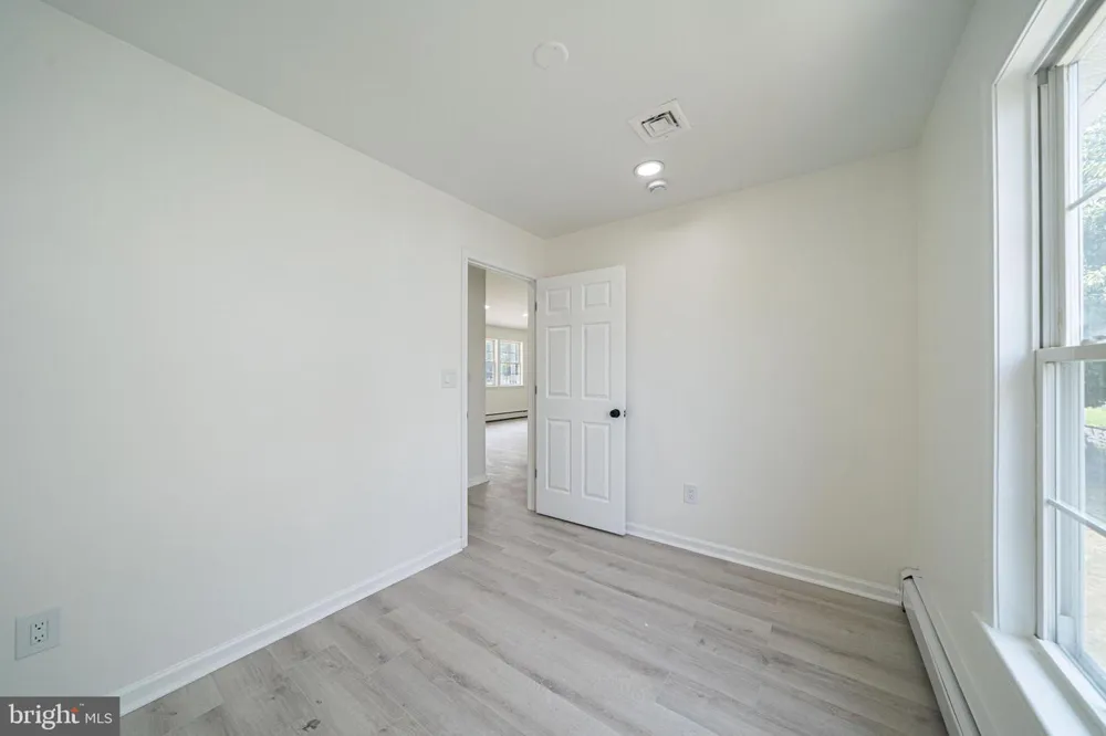 316 NEWPORT ROAD Bristol, PA 19007