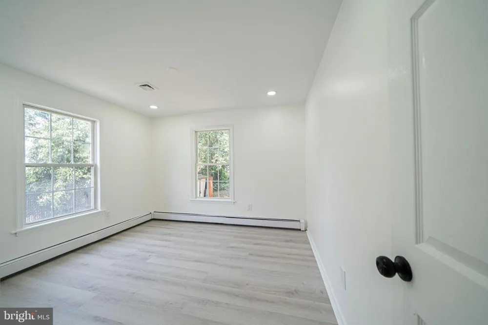 316 NEWPORT ROAD Bristol, PA 19007