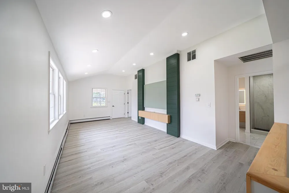316 NEWPORT ROAD Bristol, PA 19007