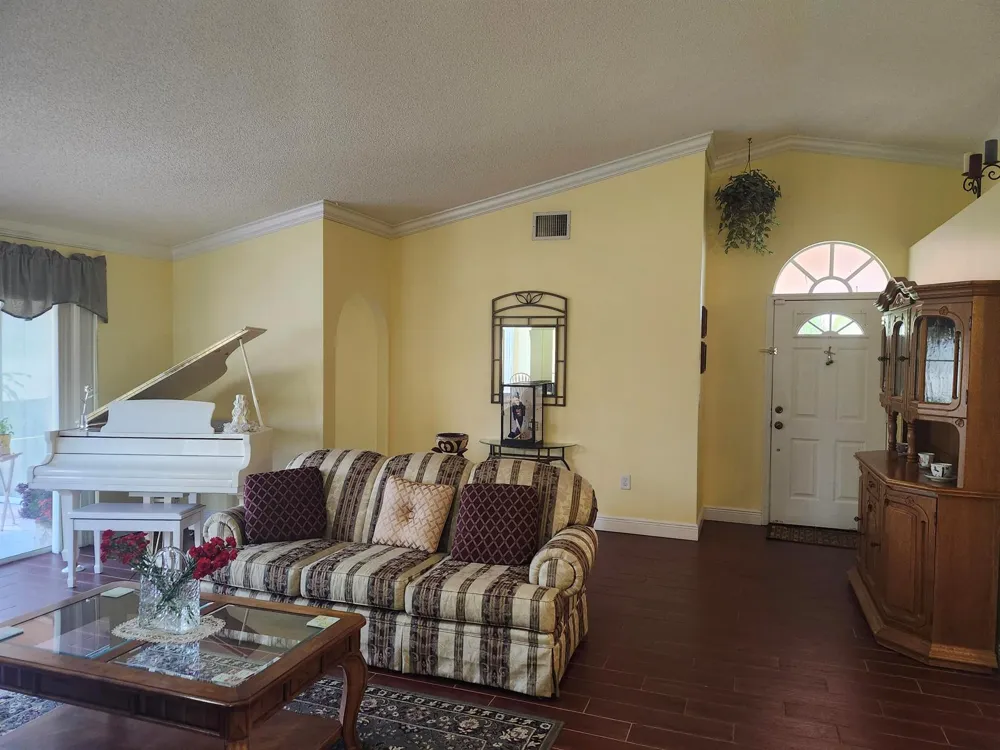 120 NW 189th Avenue Pembroke Pines, FL 33029