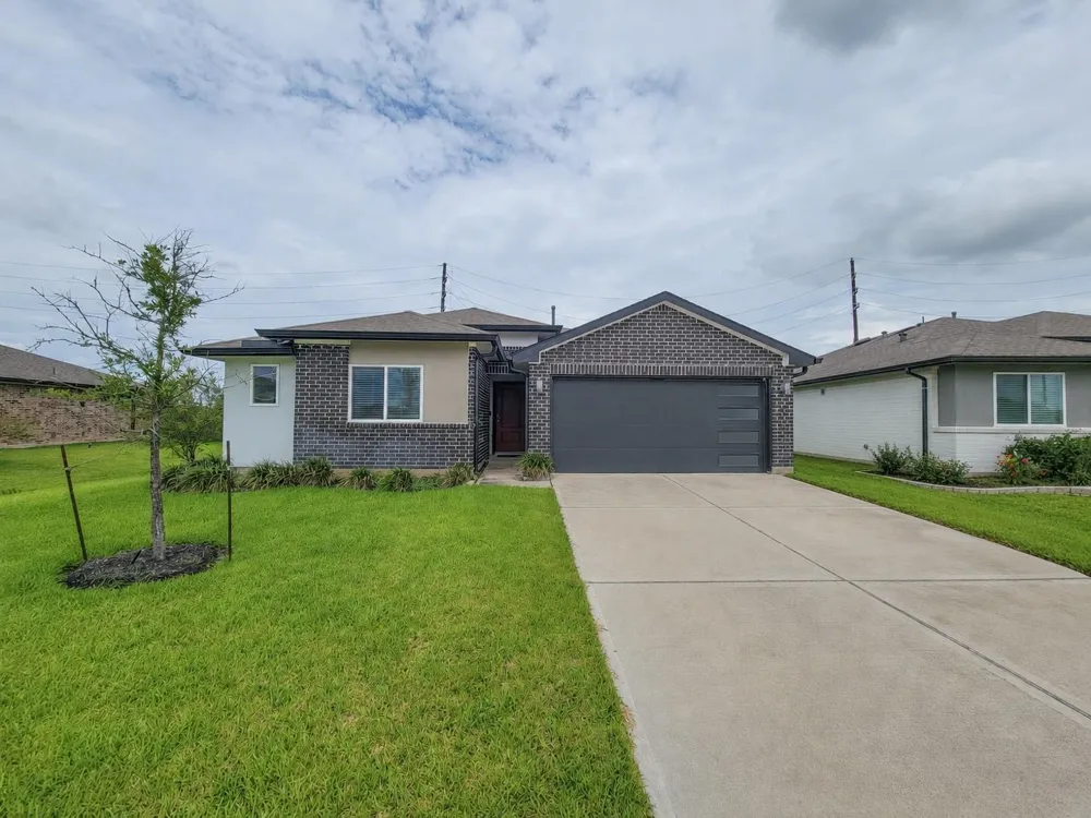 7919 Grey Wolfe Lane Rosharon, TX 77583