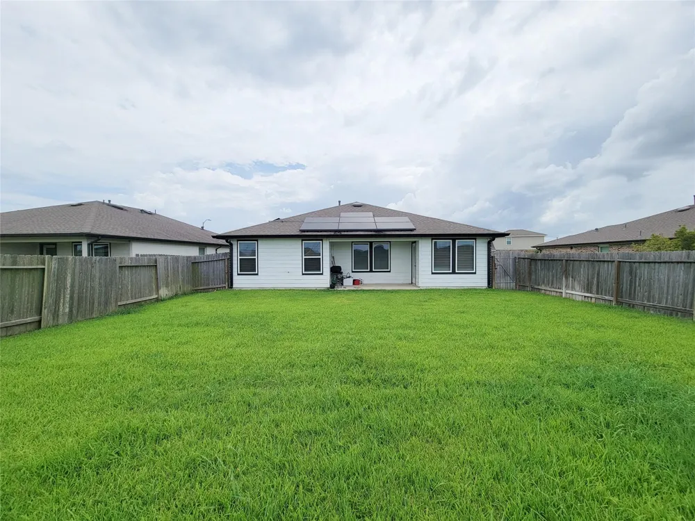 7919 Grey Wolfe Lane Rosharon, TX 77583