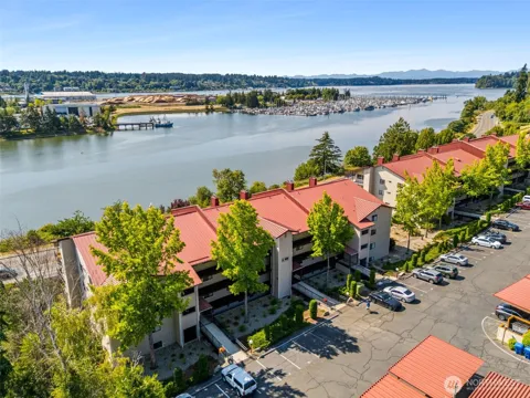 900 East Bay Drive NE #A201