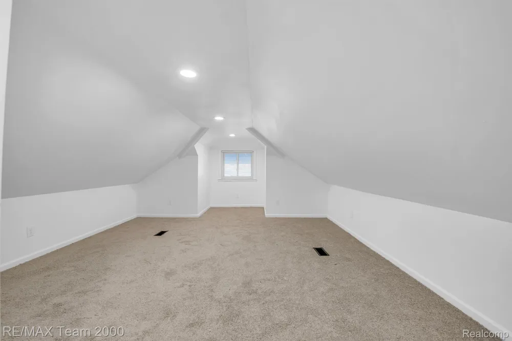 48905 9 MILE ROAD Novi City, MI 48167