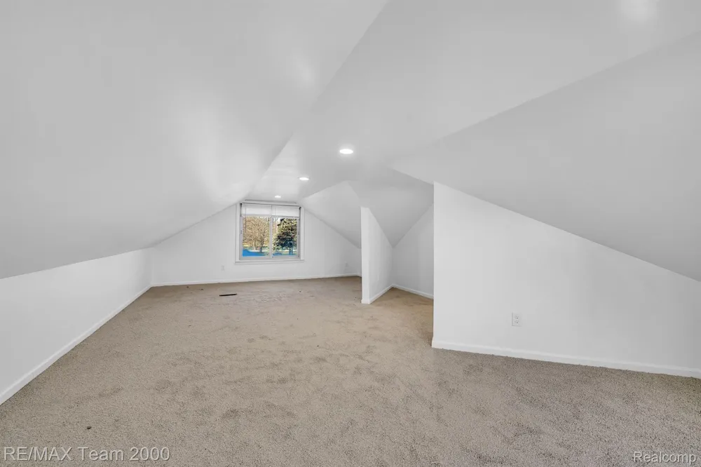 48905 9 MILE ROAD Novi City, MI 48167