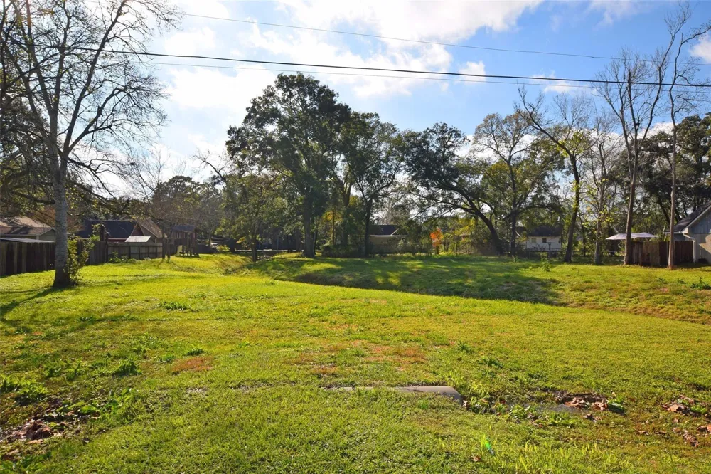499 Illinois Avenue League City, TX 77573