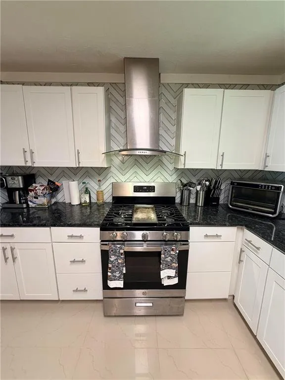 1025 Rocksprings Street Forest Park, GA 30297
