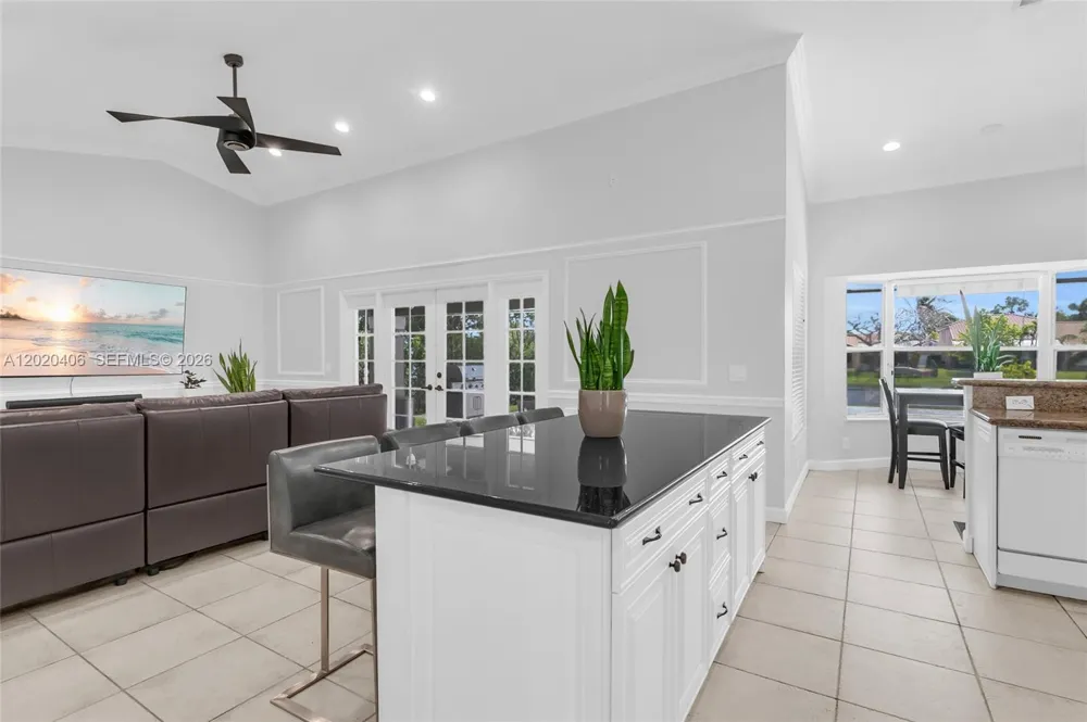 321 NW 193rd Ave Pembroke Pines, FL 33029