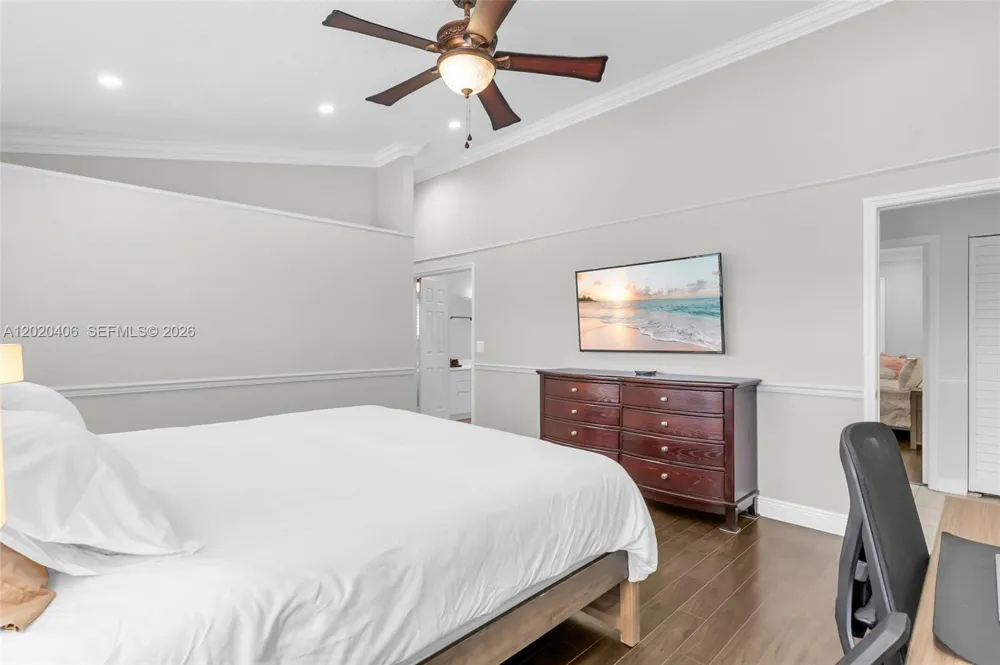 321 NW 193rd Ave Pembroke Pines, FL 33029