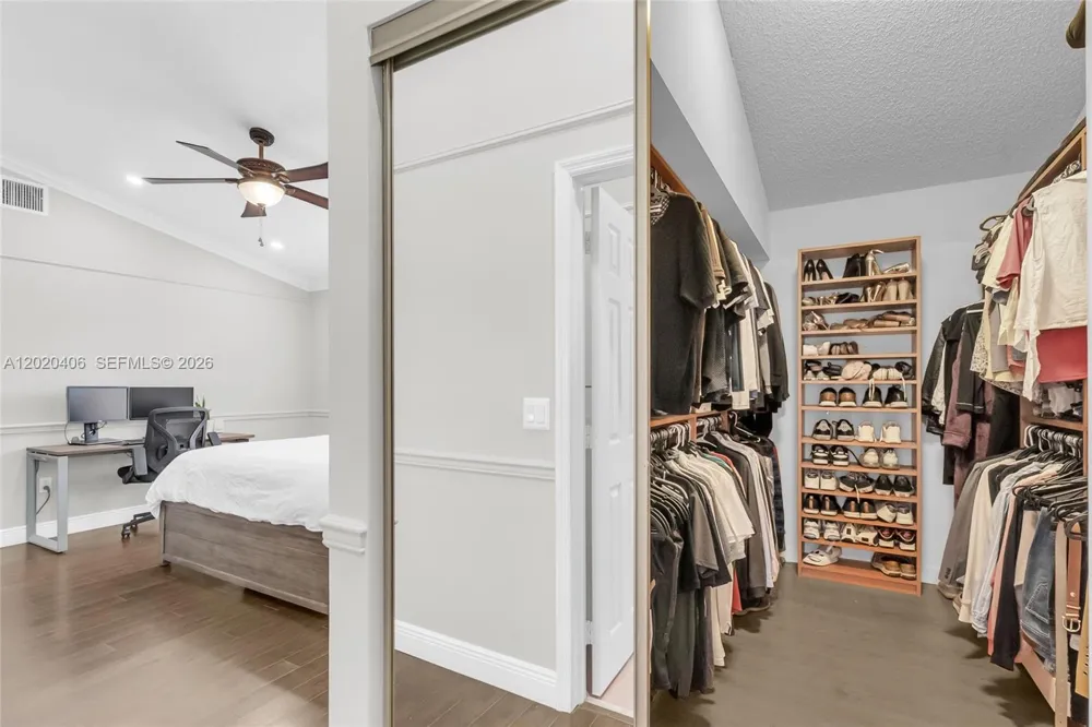 321 NW 193rd Ave Pembroke Pines, FL 33029