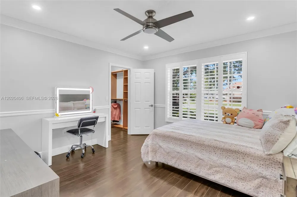 321 NW 193rd Ave Pembroke Pines, FL 33029