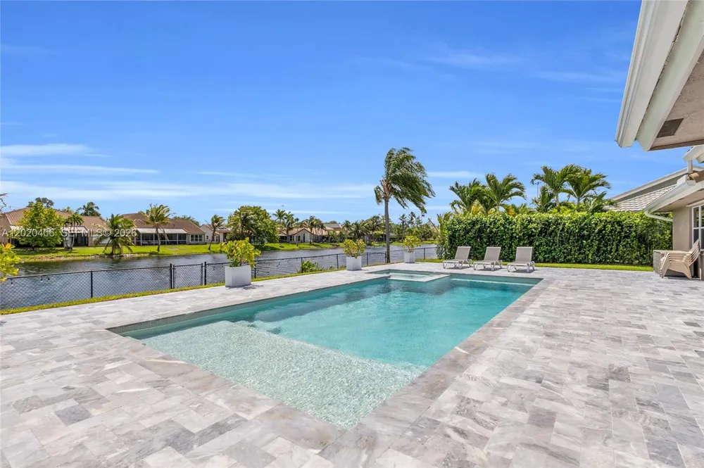 321 NW 193rd Ave Pembroke Pines, FL 33029