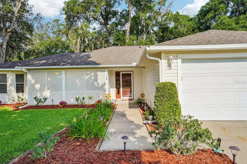108 CHERRY BLOSSOM LANE Lady Lake, FL 32159