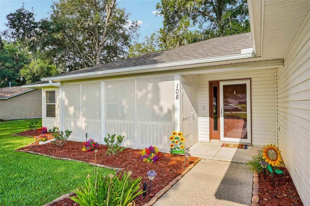 108 CHERRY BLOSSOM LANE Lady Lake, FL 32159