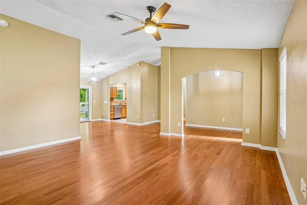 108 CHERRY BLOSSOM LANE Lady Lake, FL 32159