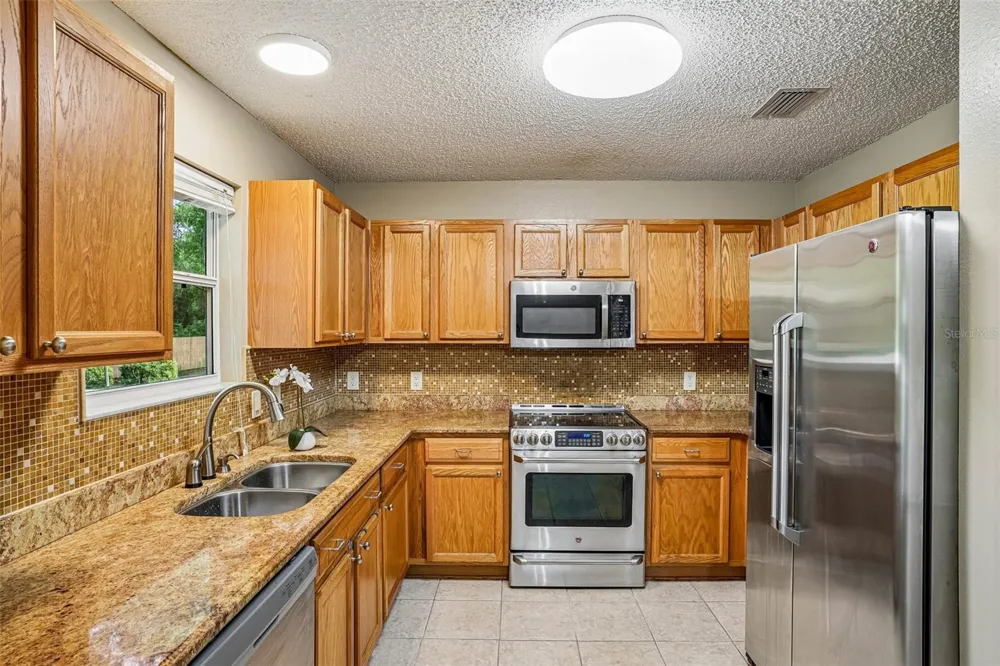 108 CHERRY BLOSSOM LANE Lady Lake, FL 32159