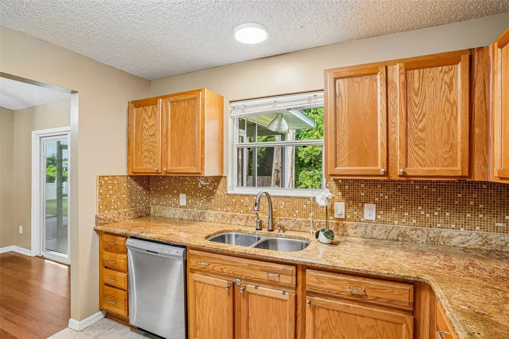 108 CHERRY BLOSSOM LANE Lady Lake, FL 32159