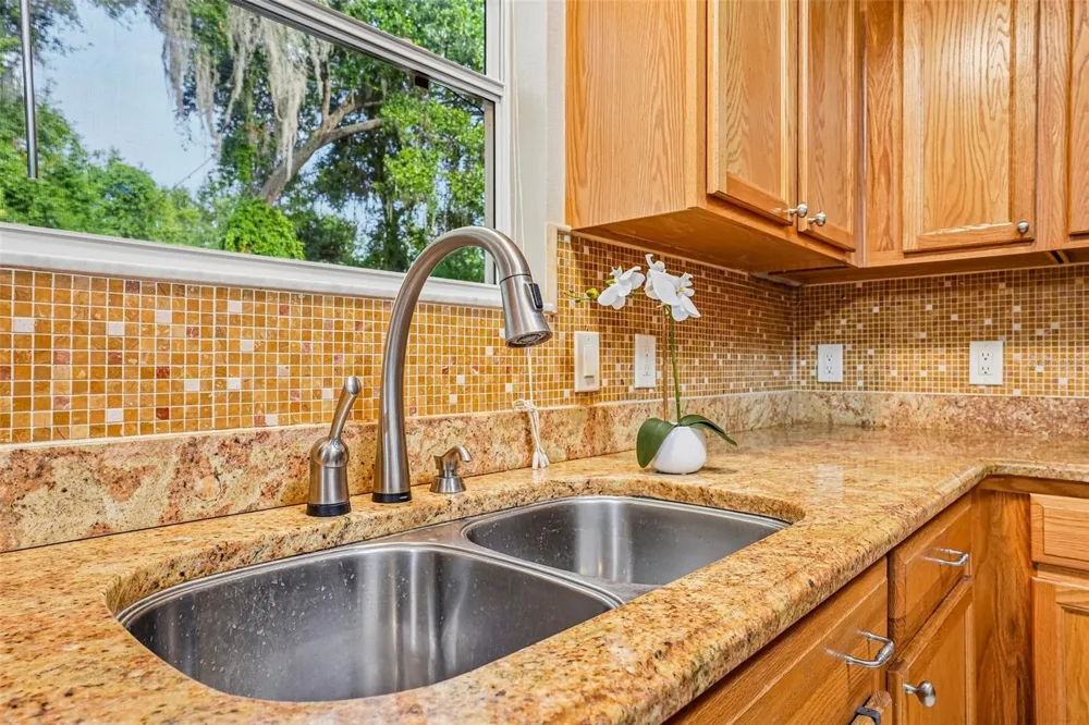 108 CHERRY BLOSSOM LANE Lady Lake, FL 32159