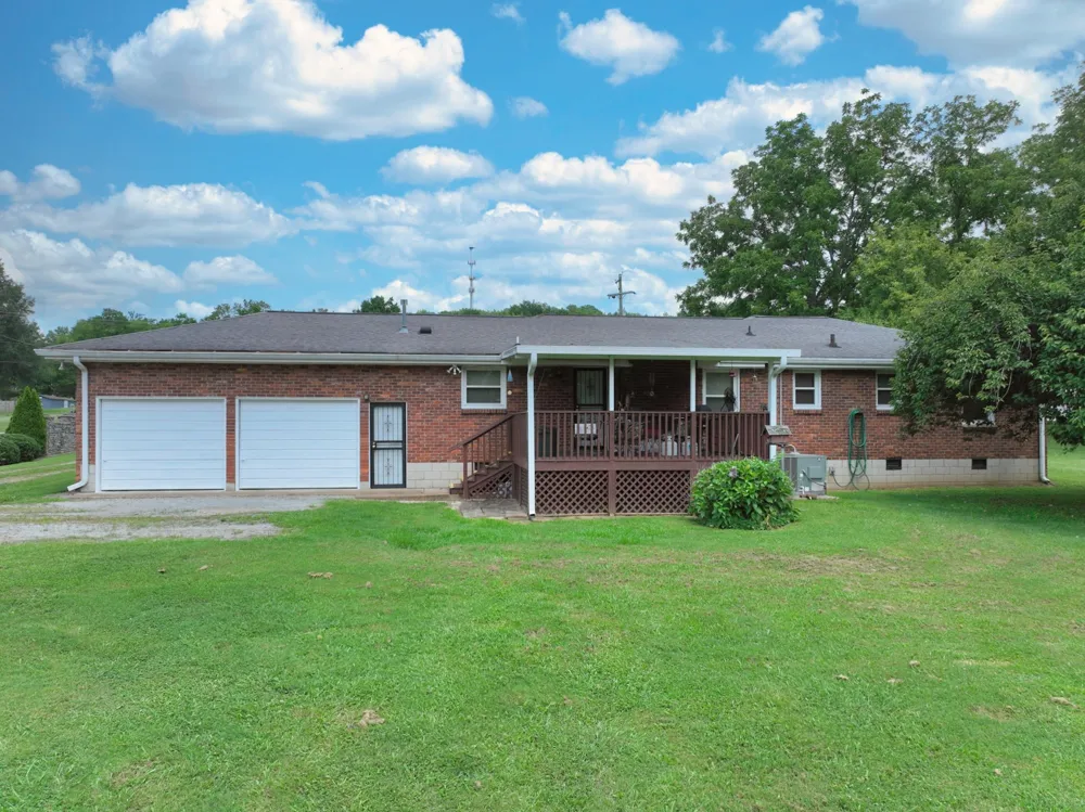 1544 Neelys Bend Rd Madison, TN 37115