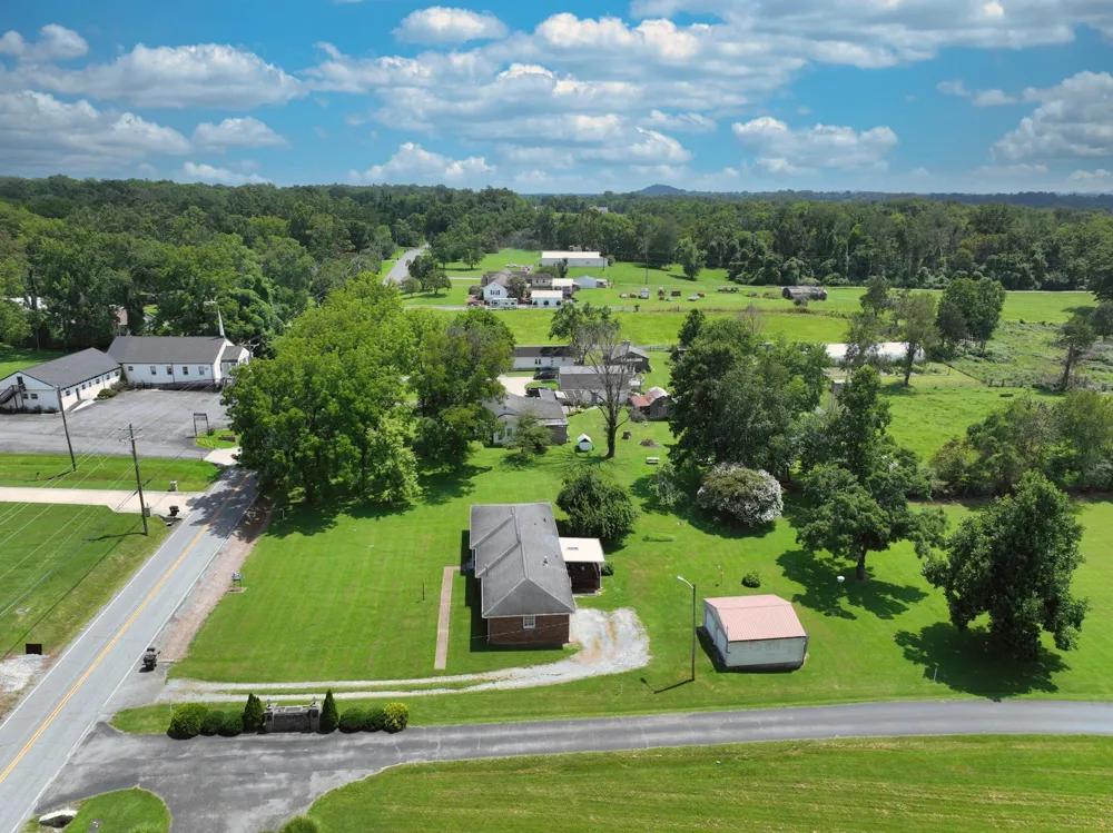 1544 Neelys Bend Rd Madison, TN 37115