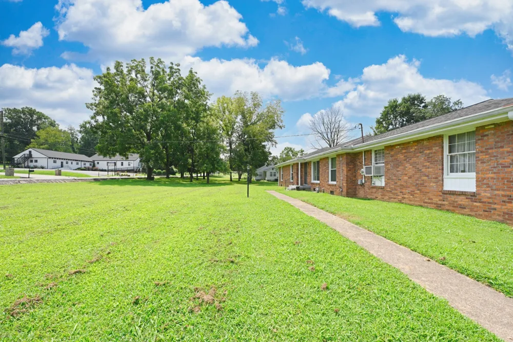 1544 Neelys Bend Rd Madison, TN 37115