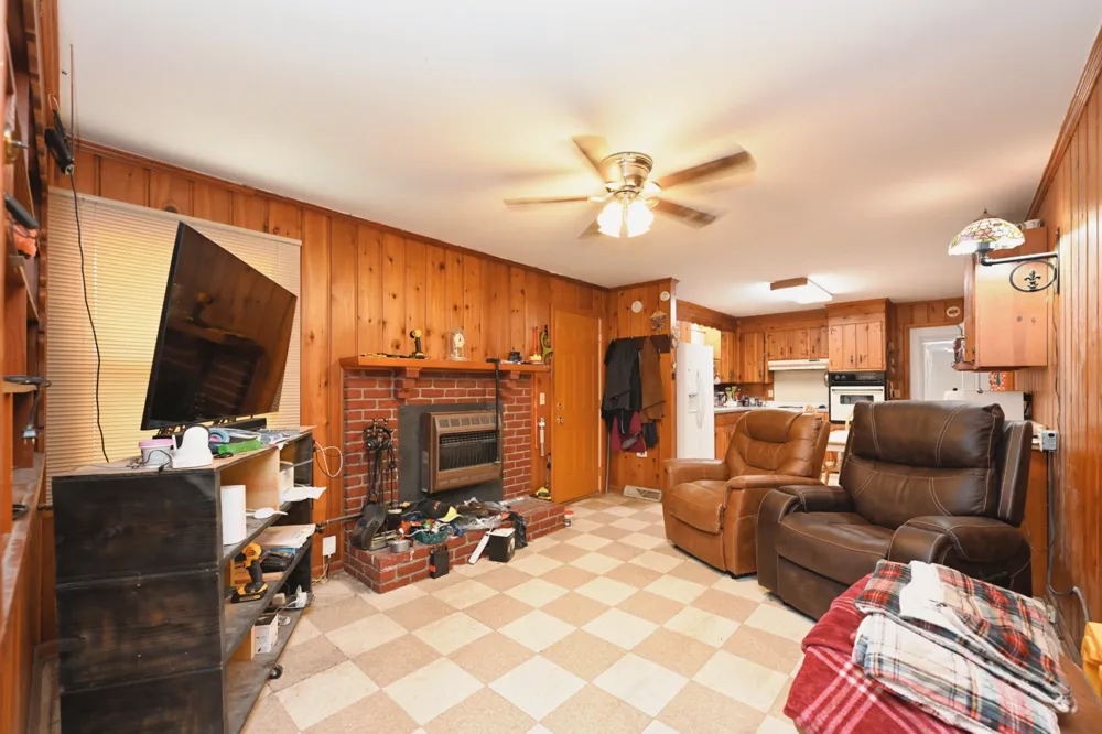 1544 Neelys Bend Rd Madison, TN 37115